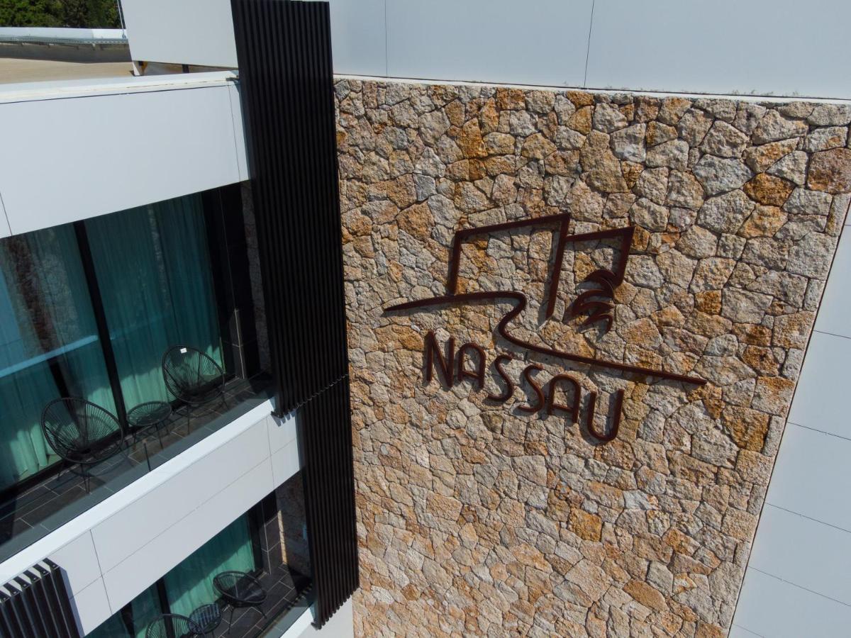 Nassau Hotel Dhermi Exterior photo
